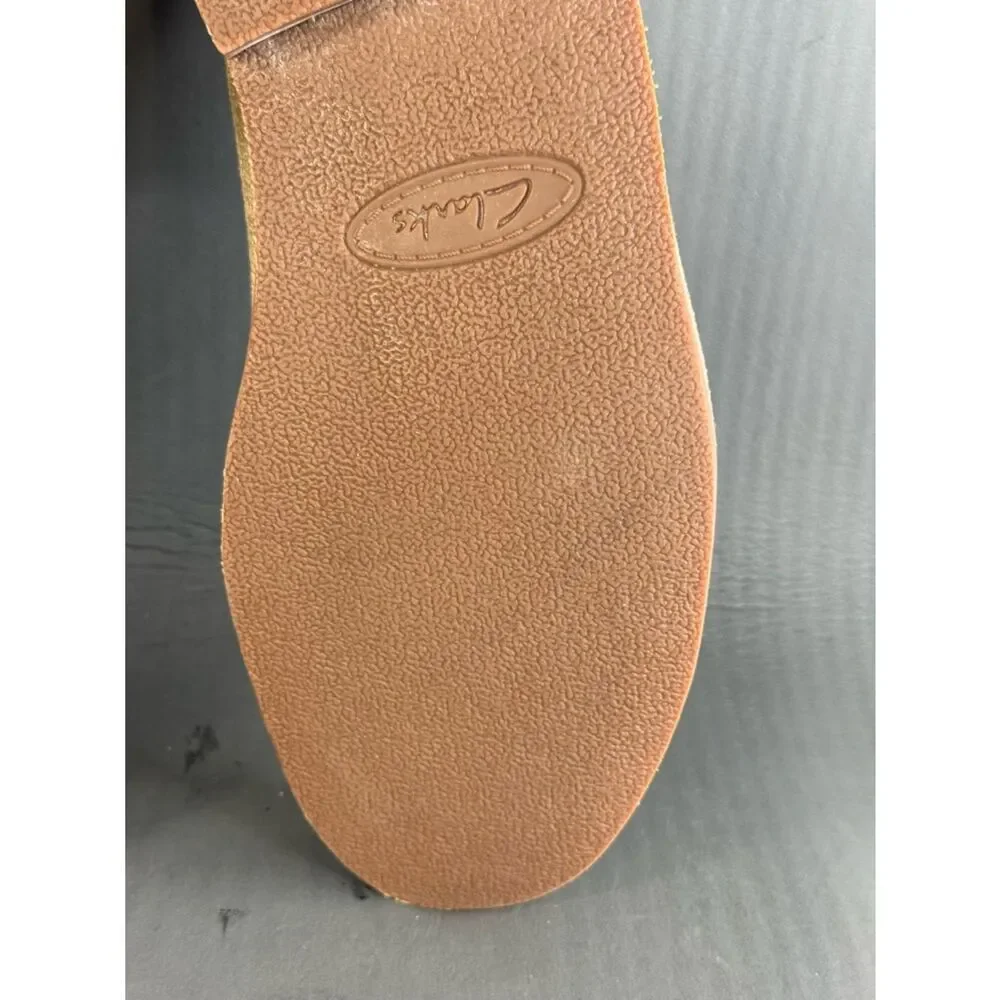 Clarks gently used